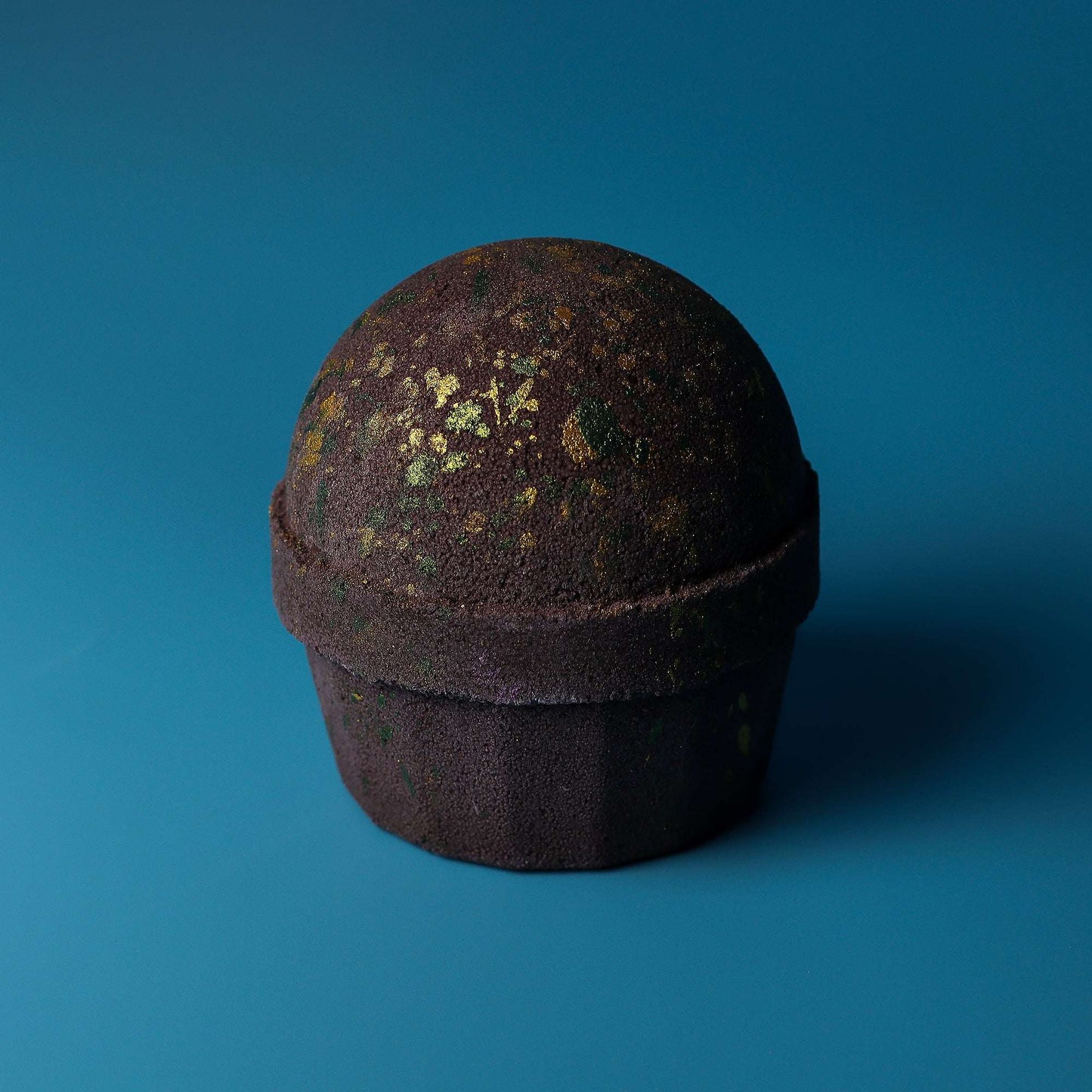 Dubai Bath Bomb – Emerald Oudh Truffle