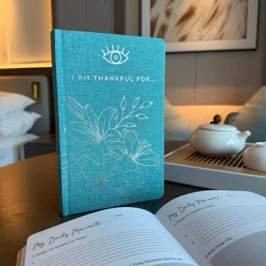 Blue Gratitude Journal – Silver Lining (120 Pages)