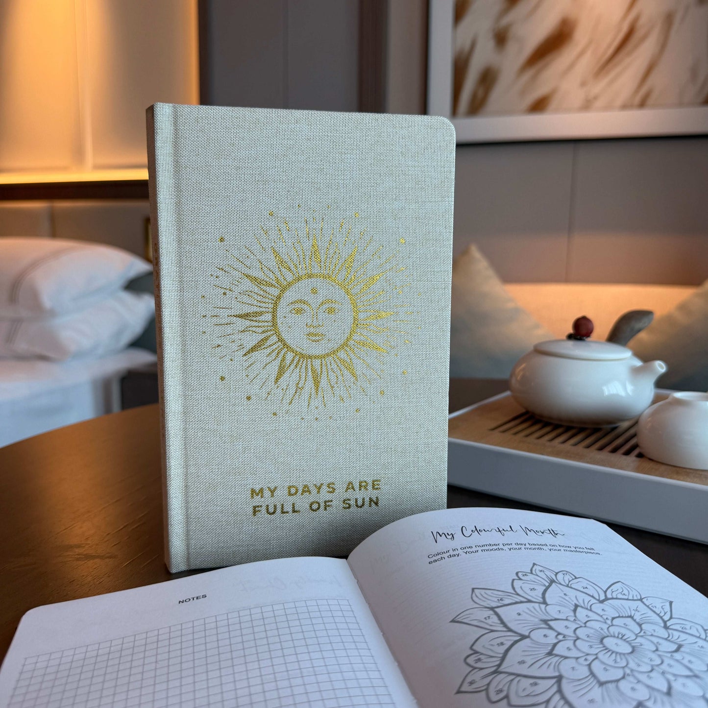 Ivory Gratitude Journal – Gold Lining (120 Pages)