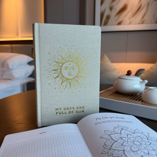 Ivory Gratitude Journal – Gold Lining (120 Pages)